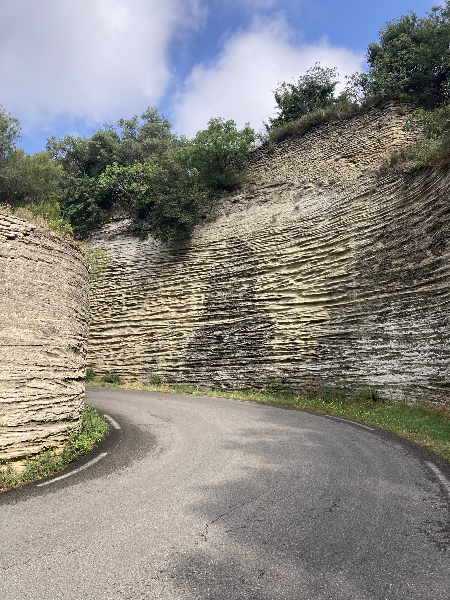 Montée vers Saumane